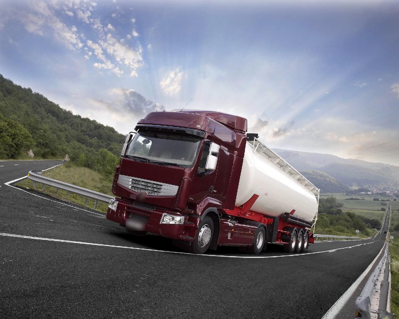 Большегруз это. Renault Premium 2022. Renault Trucks Premium. Renault Premium Route. Рено грузовик Дальнобой.