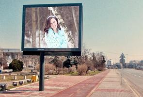 برنامه‌نما Hoarding Photo Frames عکس از صفحه