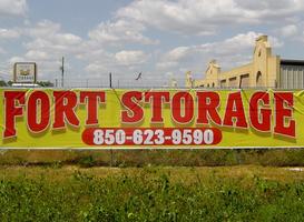 Fort Storage Affiche