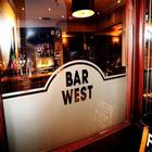 Bar West Zeichen