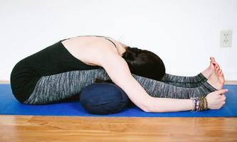 Yoga for Back Pain Relief in Hindi Cartaz