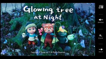 Glowing Tree at Night Lite Affiche