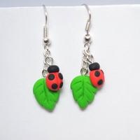 2 Schermata Bellissimo orecchino in terracotta polimerica