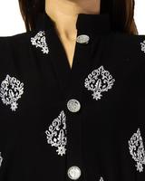 Kurta With Fancy Buttons screenshot 2