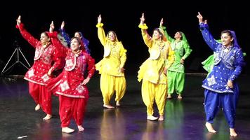 Punjabi Bangra Dance スクリーンショット 1
