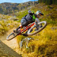 Bike Mayhem Mountain Racing Wallpaper APK download