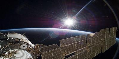 Space Videos : Moon, Earth, Hubble and ISS screenshot 2