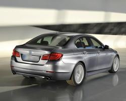Puzzles with BMW 5 series screenshot 3