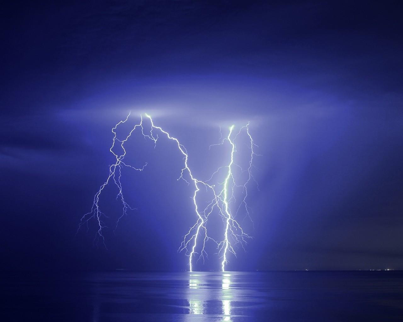 500 Wallpaper Biru Petir 500 Wallpaper Biru Petir