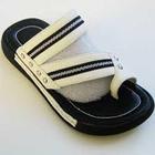 boys' sandals design icon