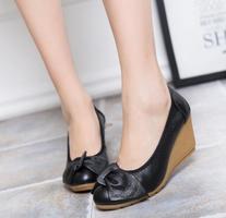 برنامه‌نما Women Shoes - Wedge Pumps عکس از صفحه