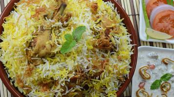 برنامه‌نما Chicken Biryani English Recipe عکس از صفحه