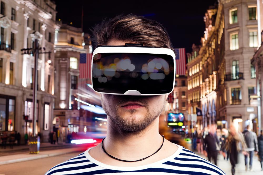 Vr город. VR ночной город. Virtual reality Goggles. Virtual reality City.