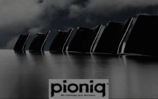 PIONIQ 포스터