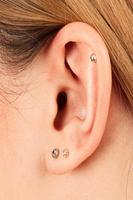 Cool Ear Piercing Ideas पोस्टर