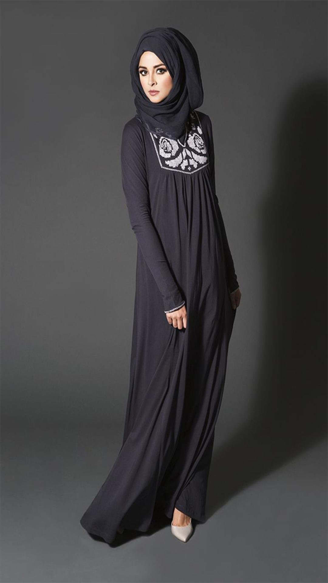 Одежда для мусульманских женщин интернет. Абайя паранджа хиджаб. Исламские абайя фасоны.