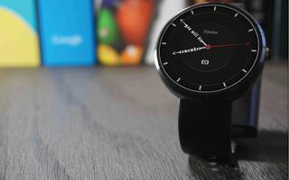 TimeLine HD Watch face penulis hantaran