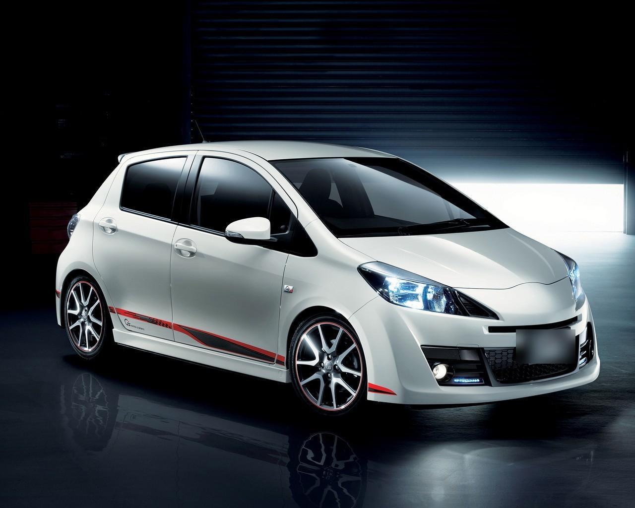 Toyota Vitz RS