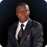 Révérend Espérance Mbakadi