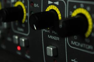 EQ Sound Bass Booster Pro screenshot 2