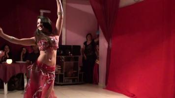 Lindo show de Dança do Ventre imagem de tela 1