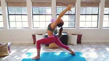 Morning Yoga For Weight Loss الملصق