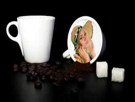 برنامه‌نما Photo Frames on Mugs Coffee عکس از صفحه