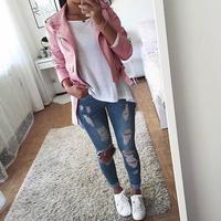 Teen Outfit Inspiration 2018 الملصق