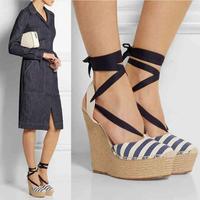 Designs Wedges Shoe Affiche