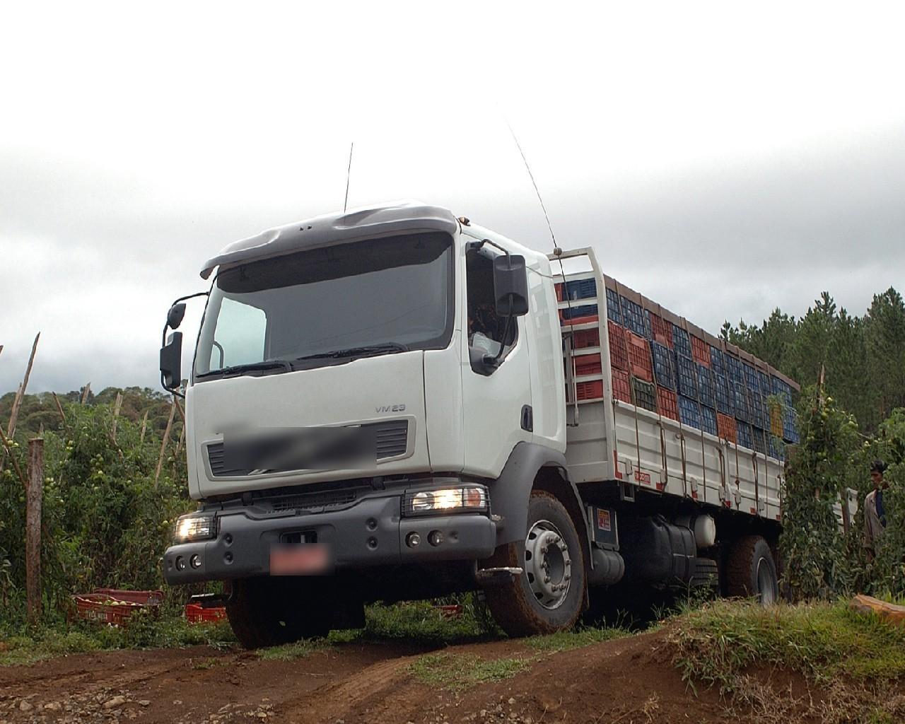 Грузовик 23. Volvo VM. VM Truck.