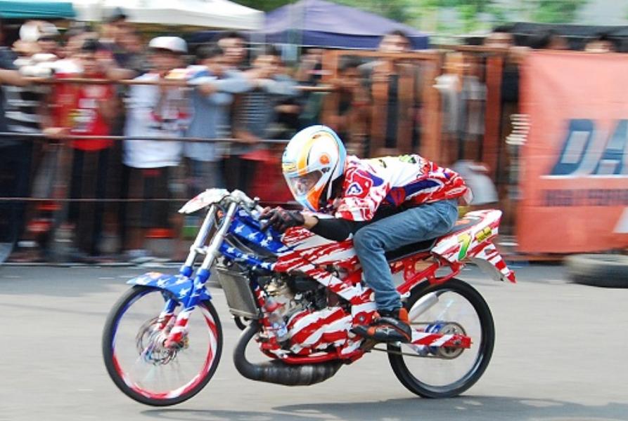 Drag Bike Thailand para Android - APK Baixar