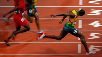 100 Meter Athletics Race - Sprint Olympics Sport Cartaz