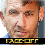 Cầu Thủ Bóng Đá Đối Mặt