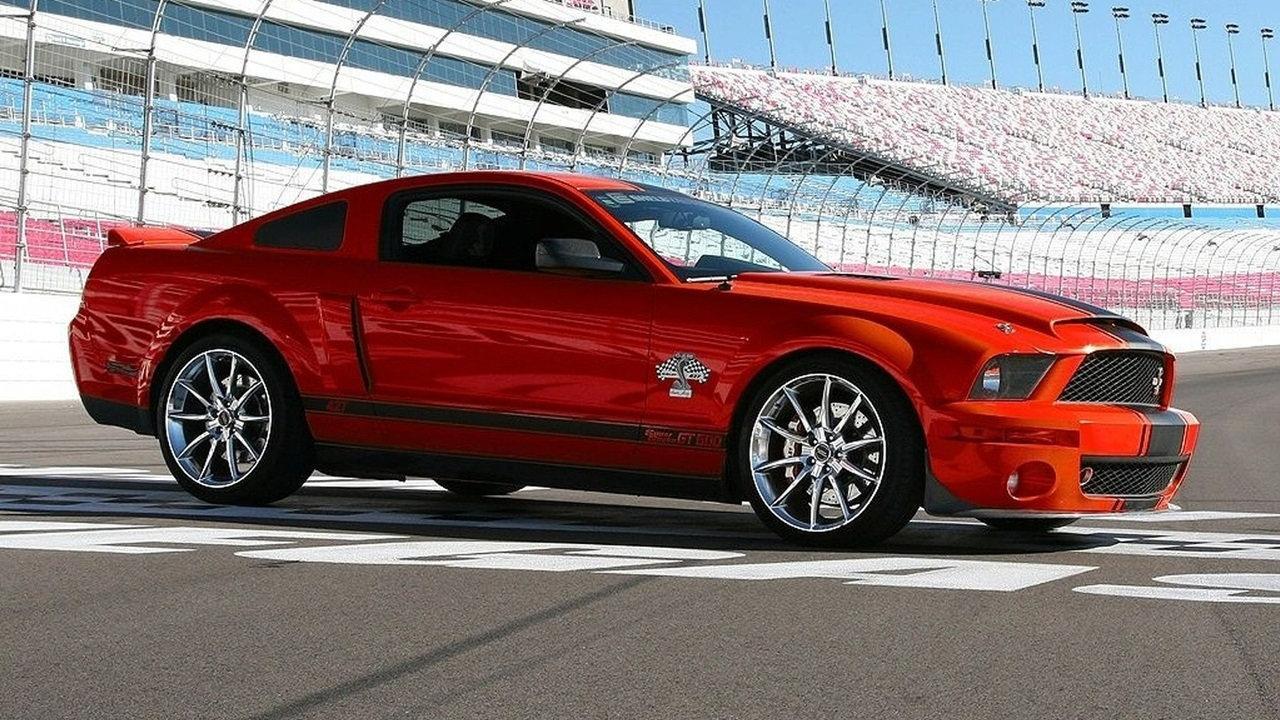 Форд мустанг красный. Форд Мустанг gt 500. Форд Мустанг Шелби gt 500 красный. Форд Мустанг Шелби gt 500 супер Снейк. Ford Mustang gt500 Shelby 2009.