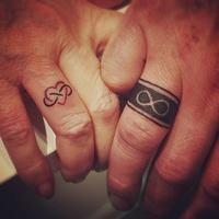 Wedding Ring Tattoos Cartaz
