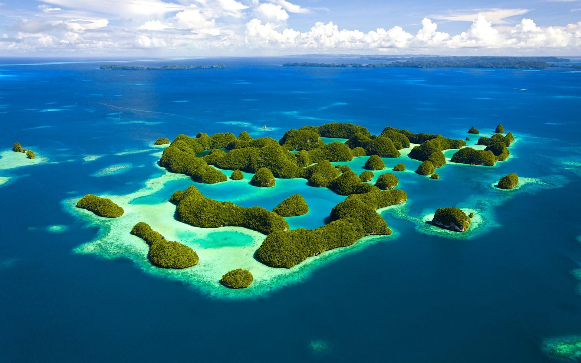 The island was beautiful. Рок-Айлендс, Палау. Макронезия Палау. Остров Палау Микронезия. Атолл Нукуоро в Микронезии.