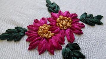 2 Schermata Hand Embroidery Tutorials