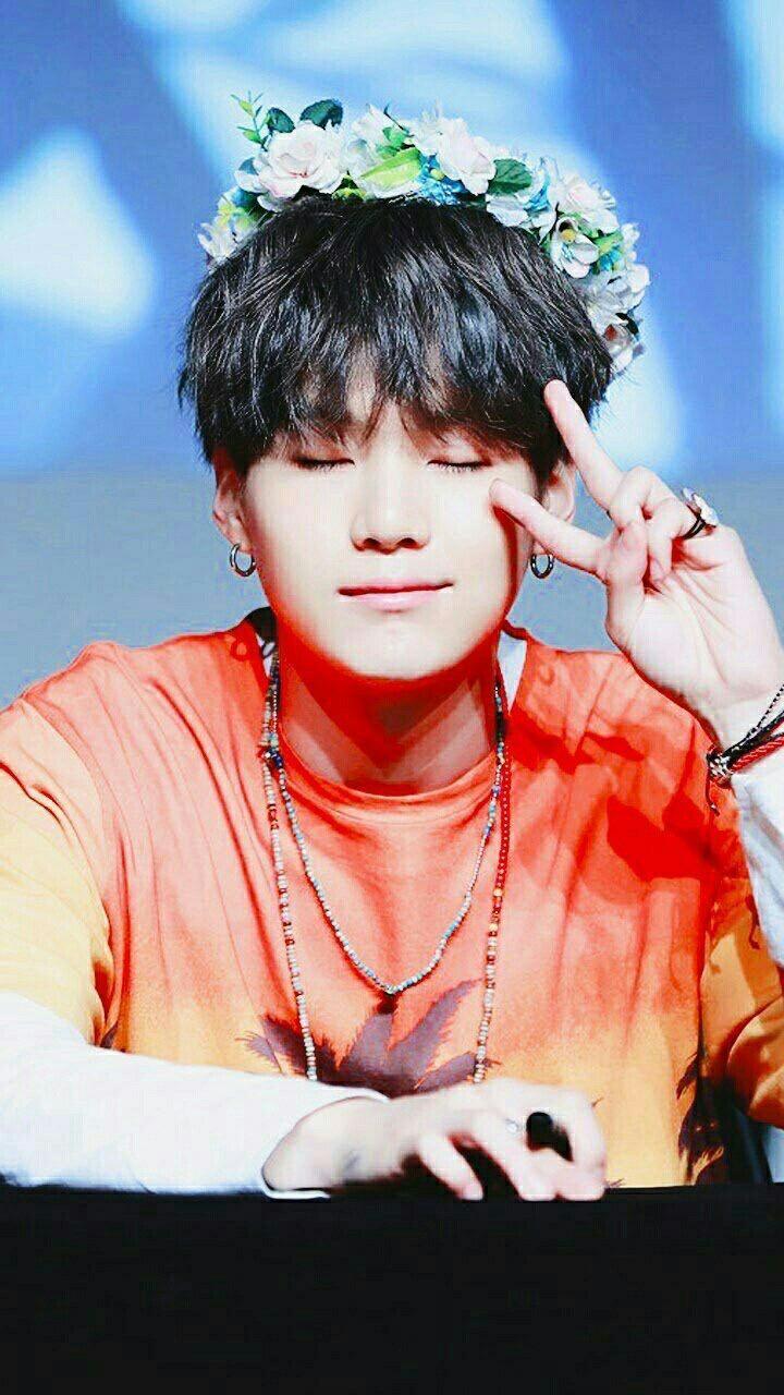 Suga BTS Wallpaper HD für Android - APK herunterladen
