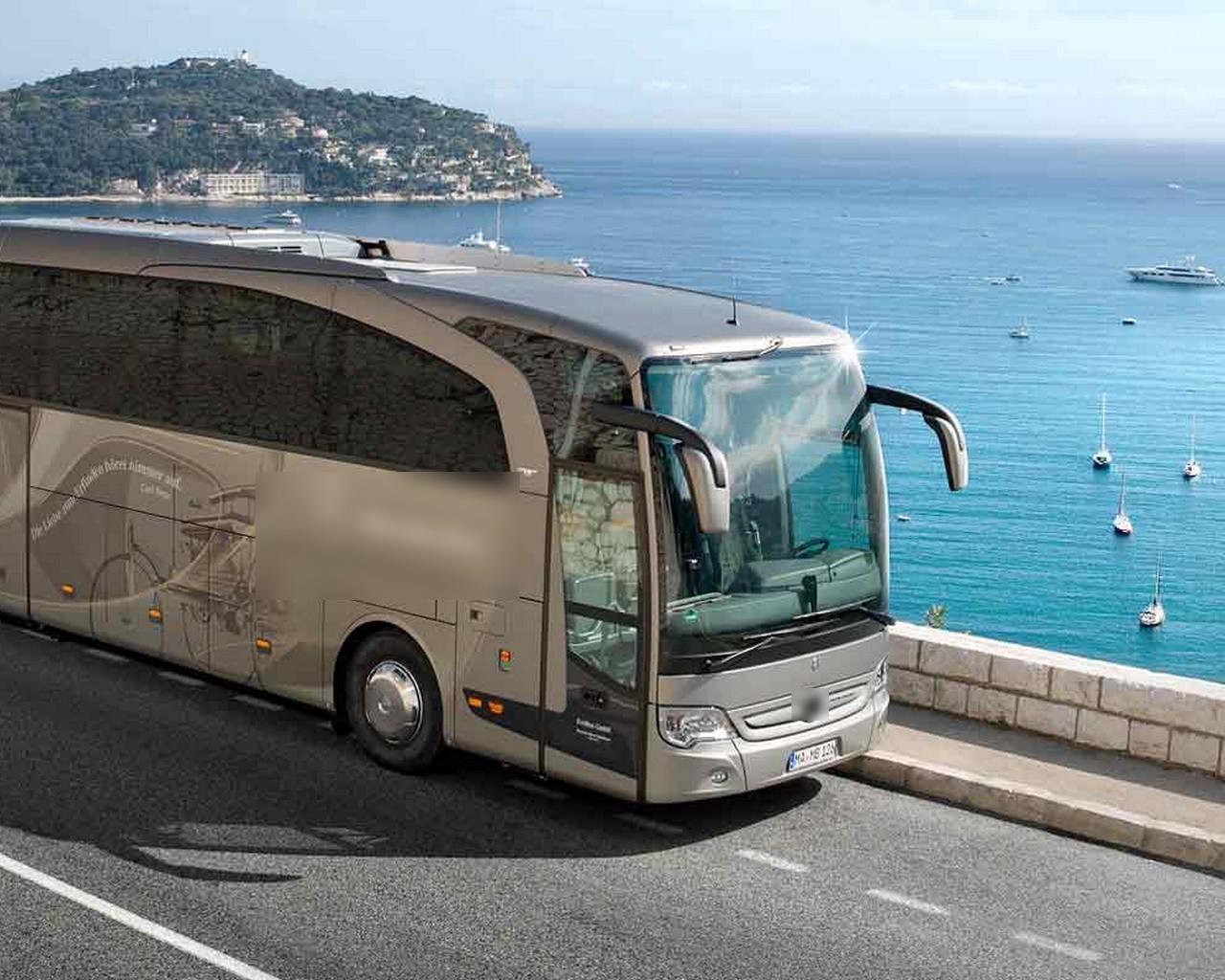 Спутник автобусные туры. Mercedes Benz Travego 2023. Туристический автобус. Автобус для путешествий. Автобусом к морю.