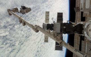 ISS Live online + Telescopes скриншот 2