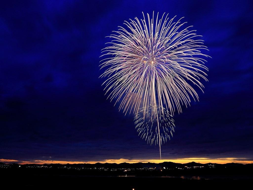 Android 用の 花火の壁紙と背景 Apk をダウンロード