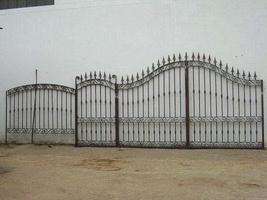iron gate and fence design syot layar 2
