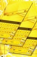 Yellow Notepad Keyboard Theme gönderen