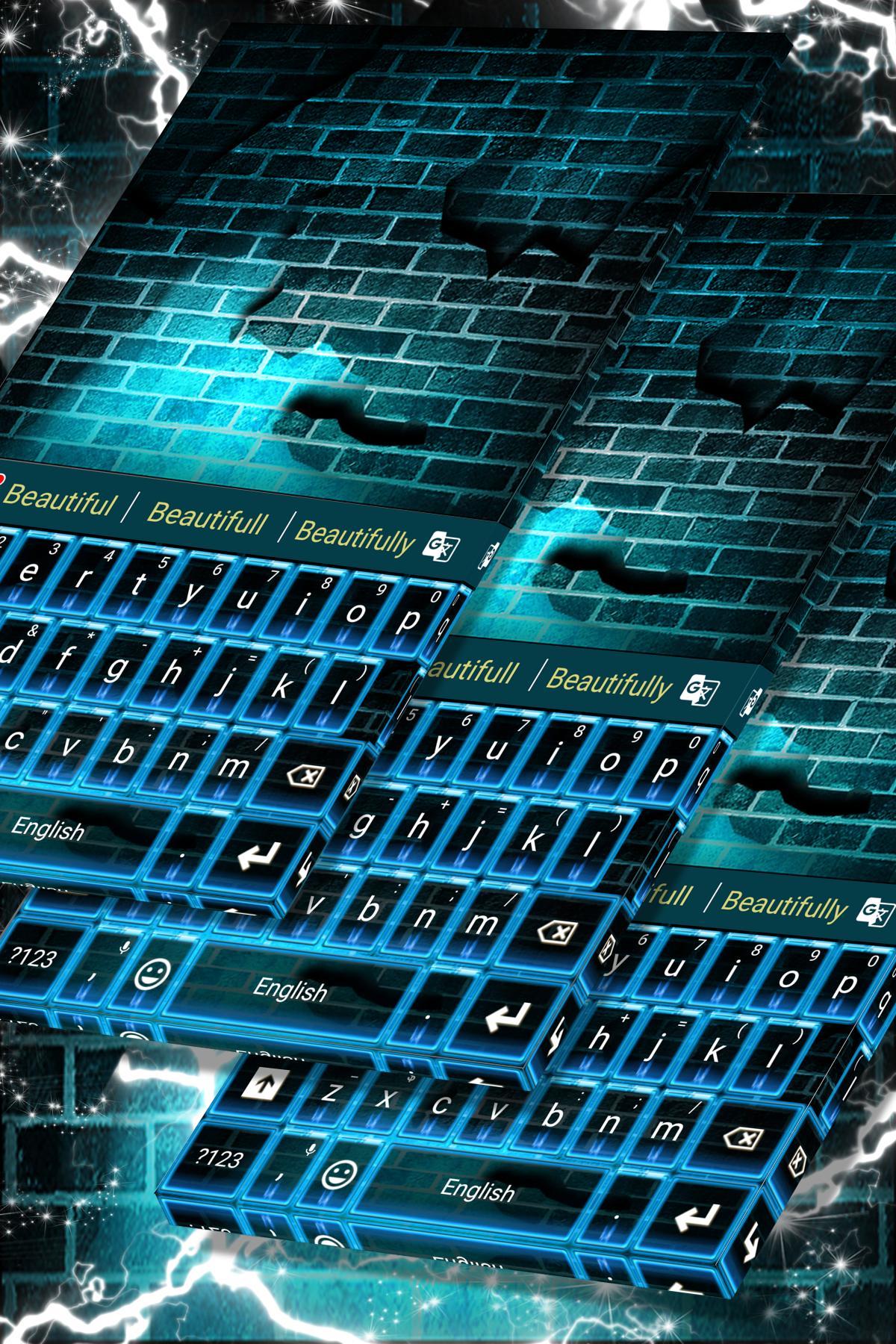 Клавиатура с синей подсветкой. Стена из клавиатур.