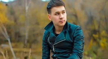 Ринат Малцагов - Казакша андер - OnlineMP3.kz स्क्रीनशॉट 1