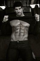 Six pack hot guys 截图 2