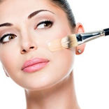 Красить лицо и одевать