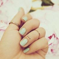 برنامه‌نما Dots Tattoo عکس از صفحه