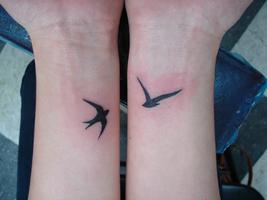 Small Tattoo Ideas For Girls Affiche