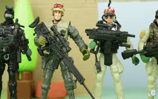 Poster Toy Army video + soldiers
